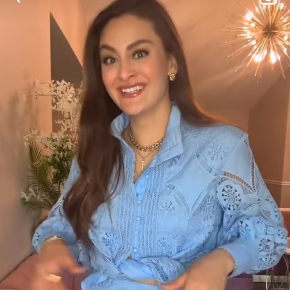 STYLEWE Blue Embellished Button Down Blouse - Picture 1 of 3